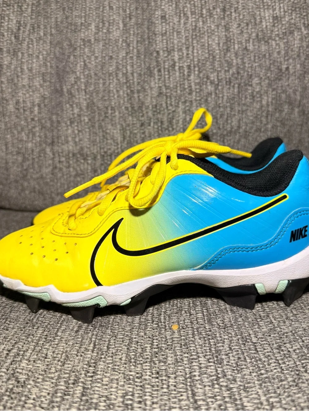 Nike Alpha Huarache 4 Keystone Baseball Cleats Boys Kids DJ6525-704 Size 3.5Y